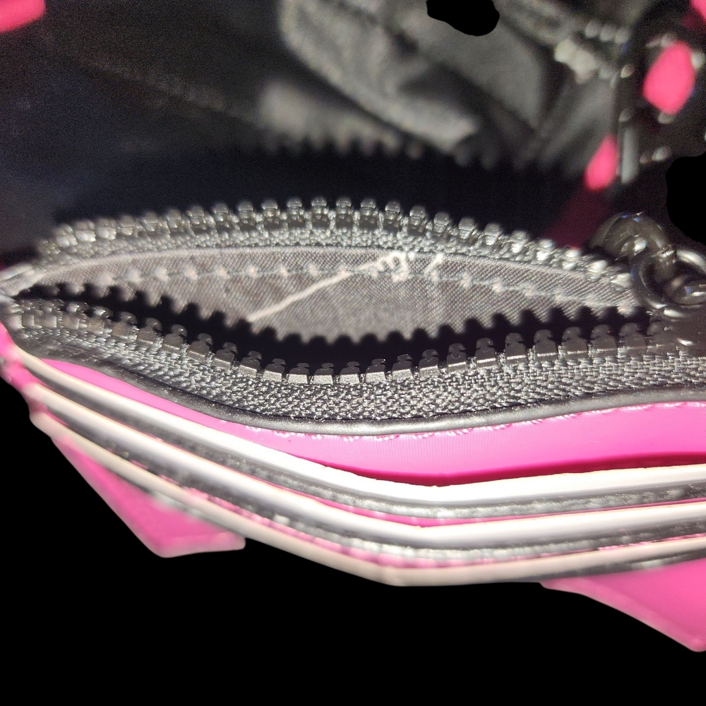 Kendall & Kylie Black and Pink Crossbody Bag With Wallet - Picture 6 of 12